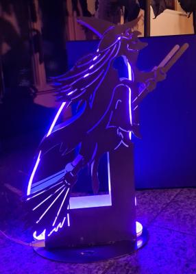 Gartendeko - Hexe auf Besen in 3D