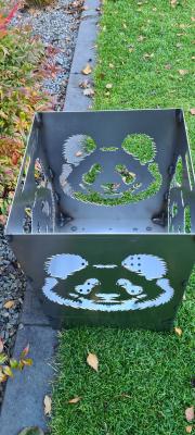 Preview: Feuertonne mit Pandamotiv